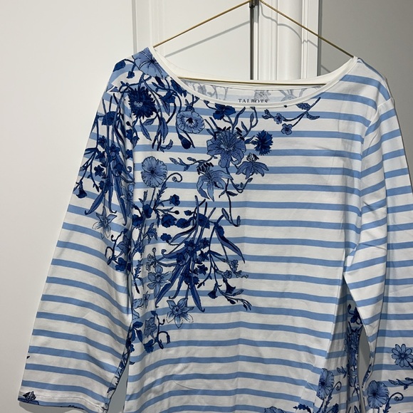 Talbots White and Gray Graphic Blouse with Relaxed Fit - Picture 4 of 6